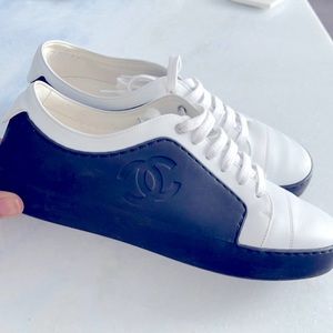 Chanel sneaker/ trainers black/white size 38